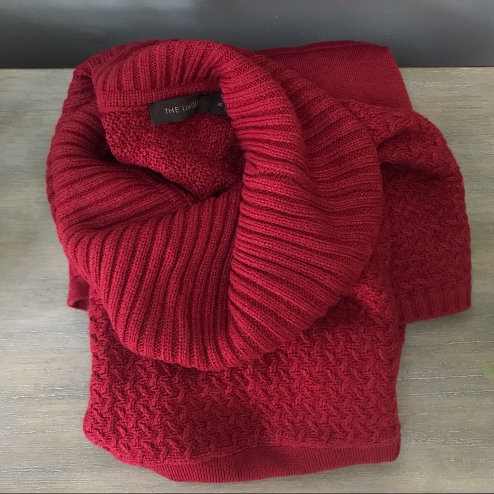 The Limited Red Sweater Dress😍